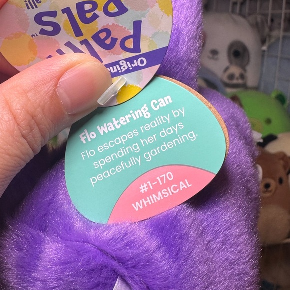 Palm Pals Purple Flo the Watering Can 5” Stuffed Bean Plush - Picture 3 of 3